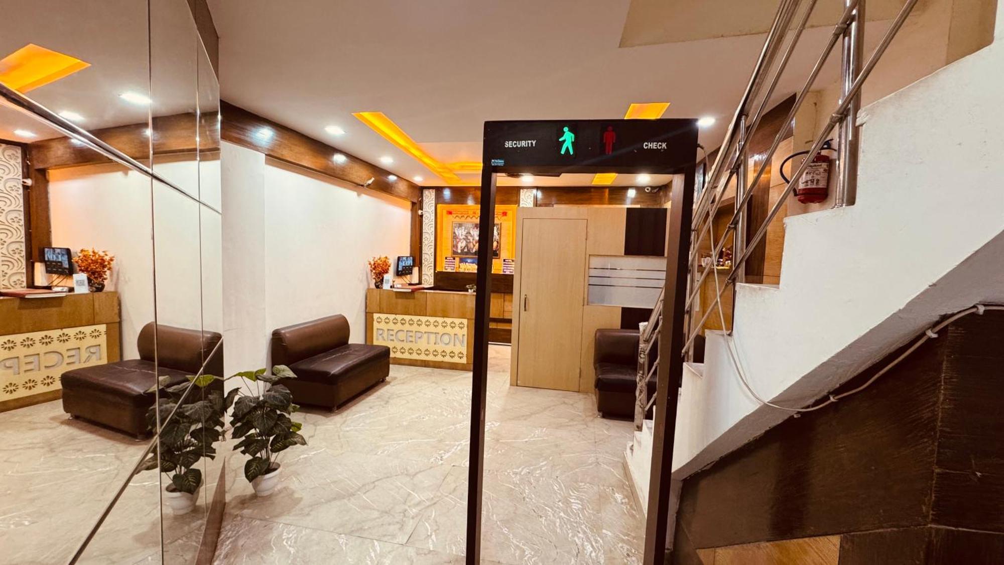 Cottage Lord Krishna Walking Distance From New Delhi Railway Station Luaran gambar
