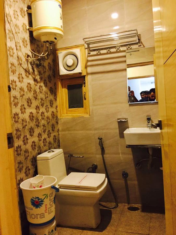 Cottage Lord Krishna Walking Distance From New Delhi Railway Station Luaran gambar
